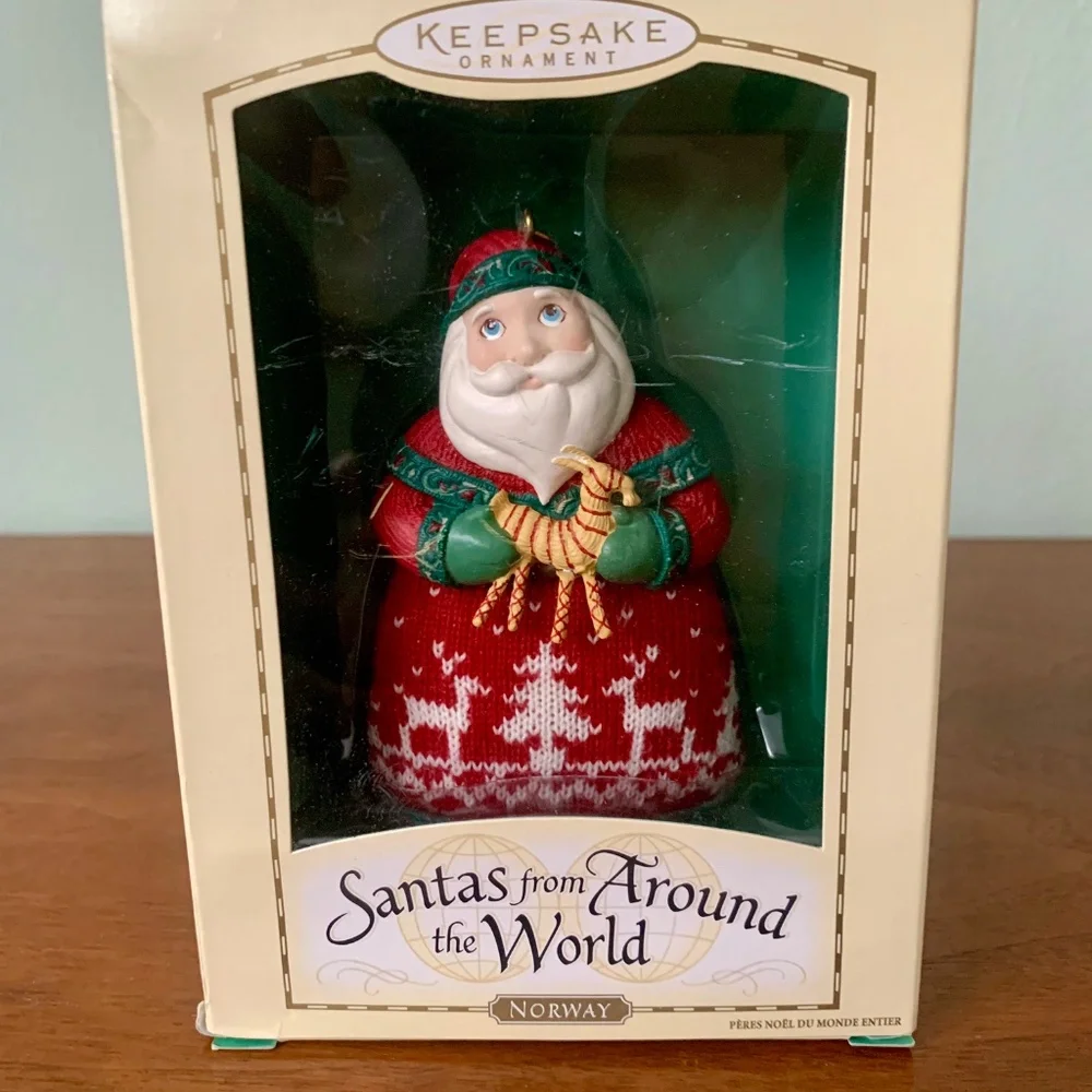 Hallmark Keepsake Ornament Santas Around the World Norway 2004